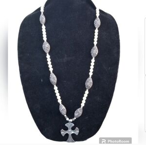 KENNETH WYATT DESIGNER WESTERN PEWTER CROSS & FAUX PEARL STATEMENT NECKLACE